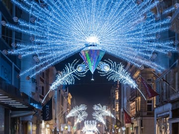 Christmas Lights and Festive Sights Tour in London