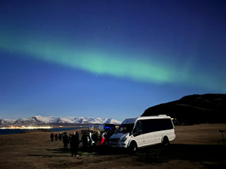 Northern Lights Tour small group with professional photos included, hot chocolate and cookies, photo 10