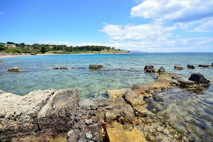 Corinth & Swimming with Helen of Troy Private Tour from Athens