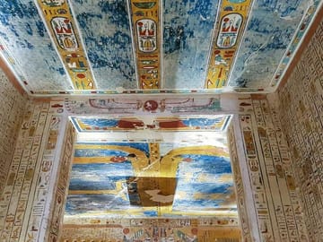 Private Day Tour to Luxor from Cairo with Flights and Lunch