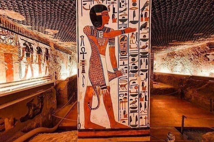 Luxor Day Tour l The Valley of the Queens and Hatshepsut