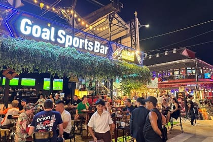 ( Free eSim) Night Market & pub street Night Life walking tour