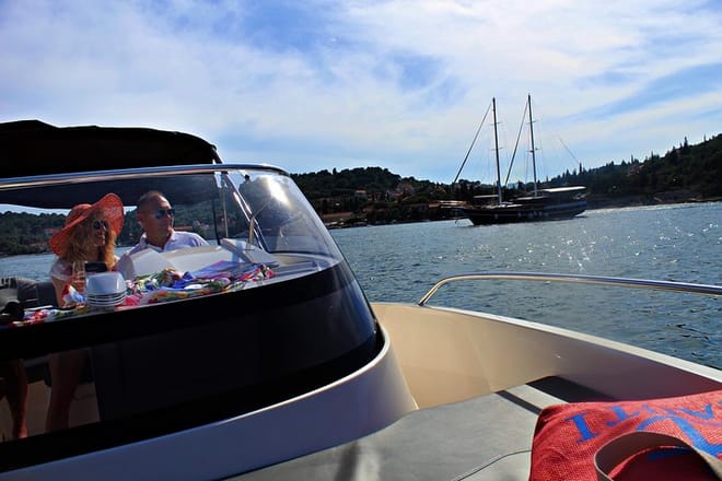 Rent a speed boat and explore beaches and coves of Elaphiti Islands  3