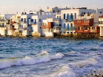 2 Hours Feel Like A Local Walking Tour in Mykonos Town