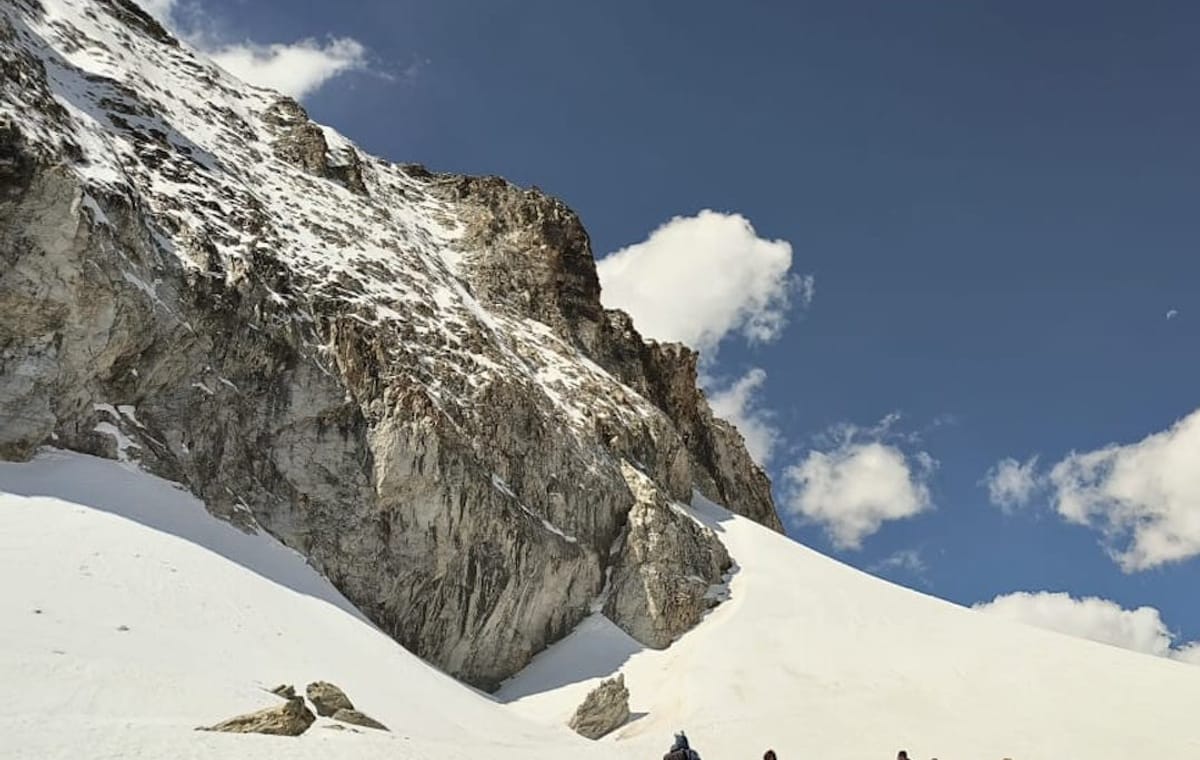 Hiking Tour to Nevado Charquini from La Paz, Bolivia