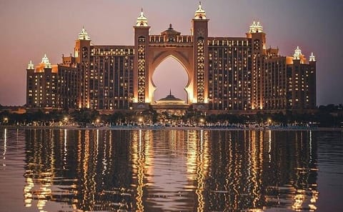 Private Night City Tour of Dubai During Layover