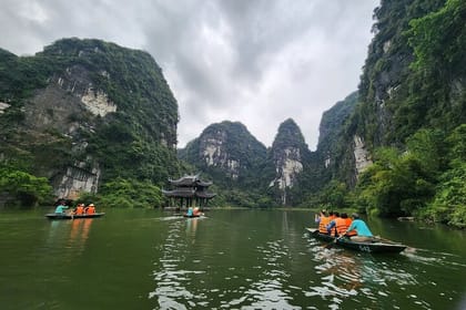 1 Day Luxury Tour in Bai Dinh, Trang An and Mua Cave from Hanoi