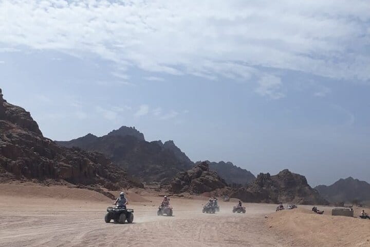 Full-Day Safari Adventure in Hurghada with Pick Up and Dinner 10