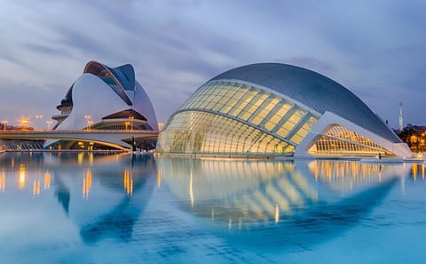 Private Half-Day Cultural Tour of Valencia's Highlights