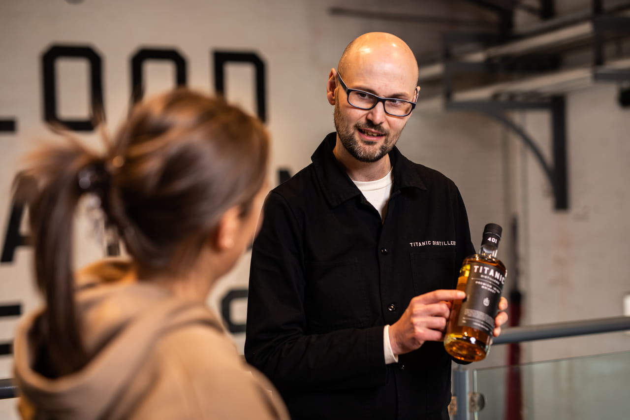 Dublin: Giants Causeway and Bushmills Distillery Whiskey Tasting Including Belfast 8