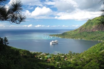 4x4 Safari Tour of Moorea with Hotel Transfers
