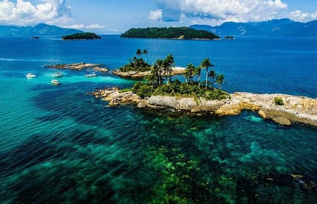 Motorboat Tour to the Islands of Angra dos Reis, Brazil