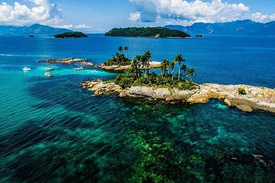 Tour Of The Motorboat The Paradisiac Islands Of Angra Dos Reis