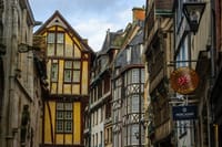 Rouen Private Walking Tour with Local Guide  2