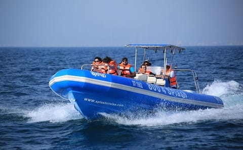 90-Minute Speed Boat Tour of Dubai's Iconic Landmarks