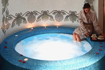 Versace Elite Indulgence The Ultimate Spa Journey