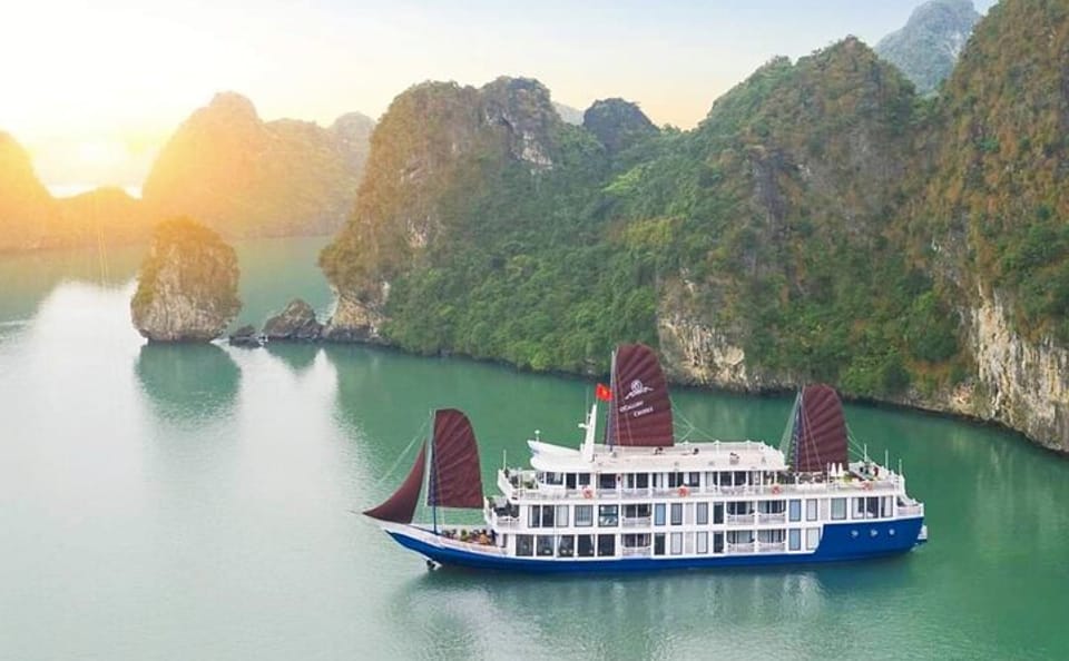 Le Journey Luxury Cruise to Halong Bay & Lan Ha Bay (2D1N)