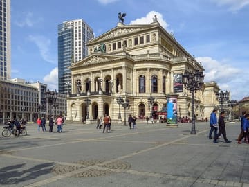 Frankfurt Old Town Explorer: History, Culture & Cuisine