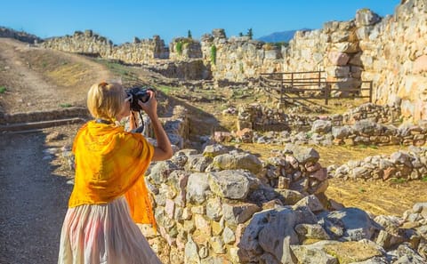 8 Day best of Greece: Mainland, Mykonos and Santorini tour