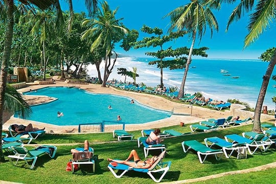 9-Night Kenya Wildlife Safari and Mombasa Diani Beach Holidays