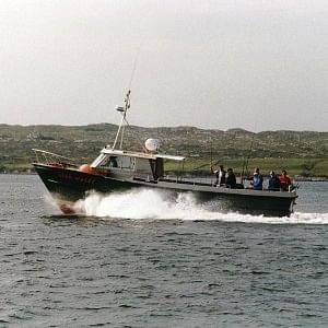 Motorboat trip to visit Connemara island. Private guided. 