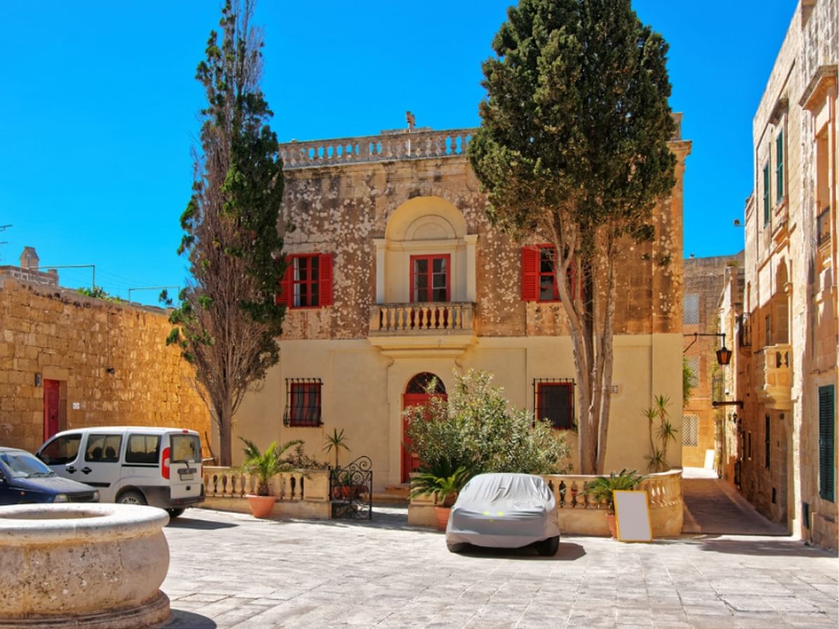 Beautiful buildings and rich history in Mdina