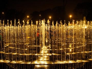 Evening Tour of Lima's Magic Water Circuit Fountains