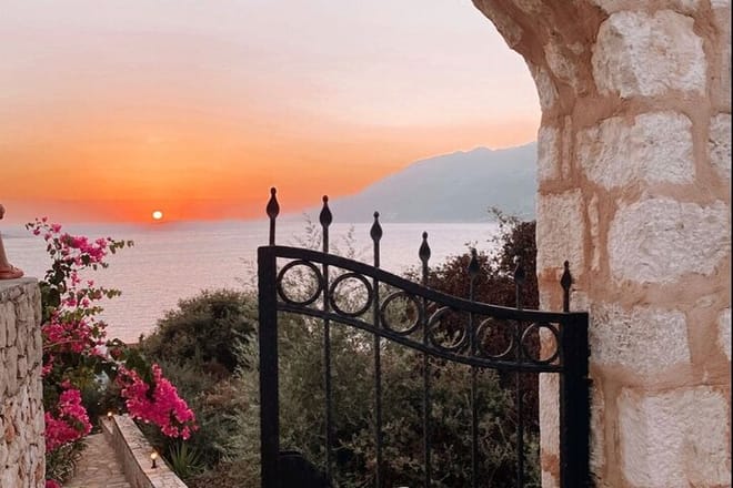 Alanya City Tour, Boat Trip & Cable Car with Transfer from Side 2