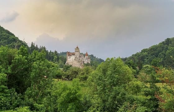 From Brasov: Small-group tour Bran, Rasnov, and Peles Castles