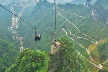 4-Day Customizable Sightseeing Tour of Zhangjiajie, China