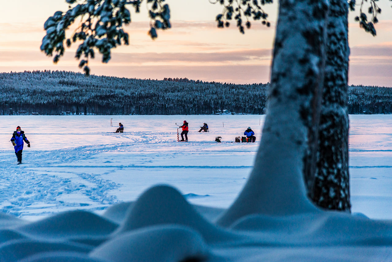 Full Day Snowmobile Driving with Ice Fishing in Saariselka - Saariselkä 5