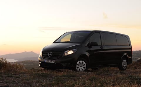 Private Direct Transfer from Santorini Airport to Your Destination