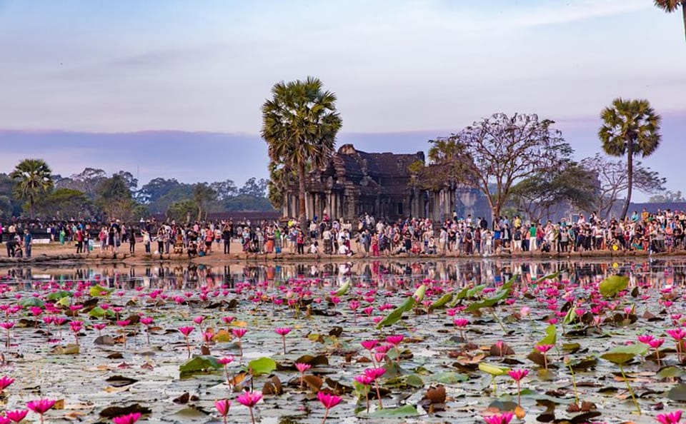 12-Day Heritage Walking Tour of Luang Prabang and Vientiane