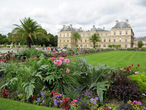 Stroll in the Luxembourg Garden