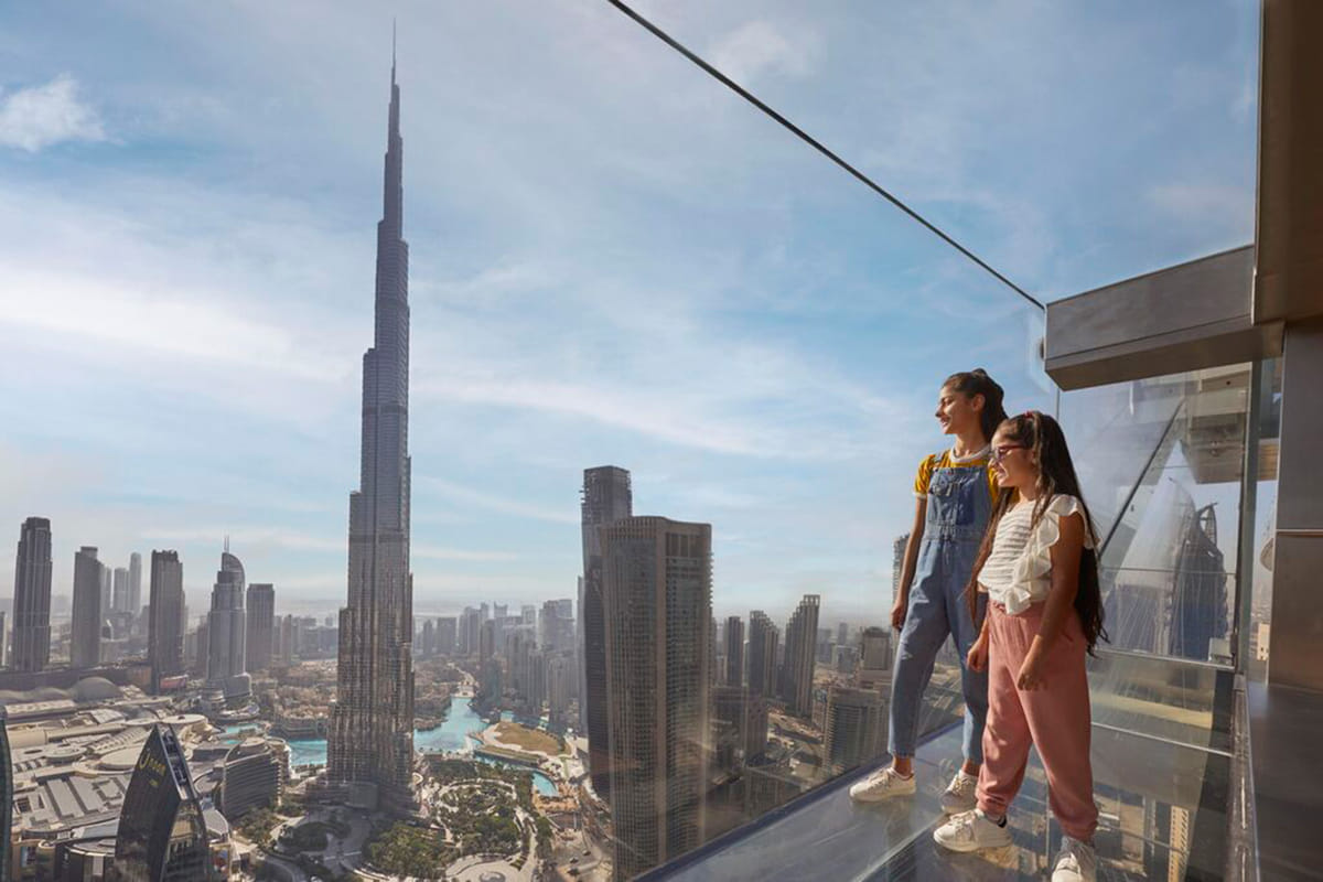 Dubai Luxury Private City Tour With Burj Khalifa, Dubai Aquarium, Dubai Frame , Sky View , View At The Palm Tickets and Luxury Dinner Yacht