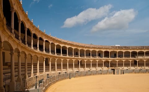 Private Walking Tour of Ronda's Historic Gates and Landmarks