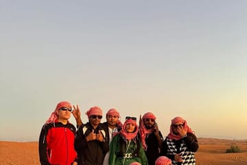 Private Dubai Day Tour with Desert Safari and City Sightseeing