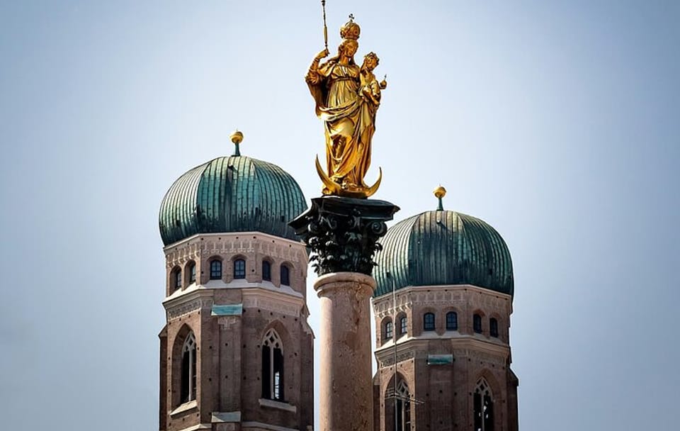 Private 5-Hour Cultural Tour of Munich's Key Attractions
