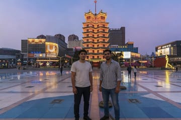 Zhengzhou city highlights tour with Erqi Square and shopping