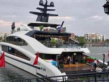 Luxury Day Cruise in Halong Bay and Lan Ha Bay from Hanoi