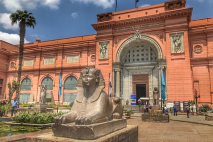 Giza pyramids and sphinx and Egyptian museum with shopping tour Private full day