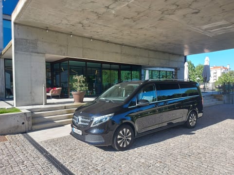 Private Chauffeur by the Hour in Porto – 20 km Included per Hour