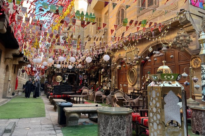 Historic Islamic Cairo Walking Tour and Street Food