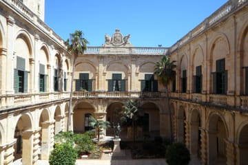 Private Guided Walking Tour of Valletta's Historic Sites