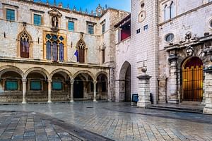Group Tour: Awakening of Dubrovnik & First Morning Coffee