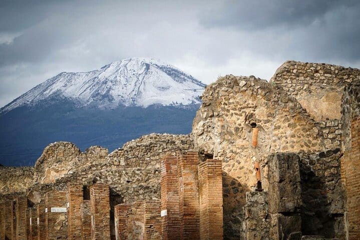 Full Day Private Tour from Naples to Pompeii, Sorrento and Cetara 3