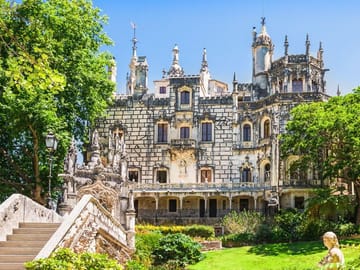 Small Group Tour of Sintra and Quinta da Regaleira from Lisbon