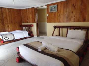 Private 6-Day Safari Tour of Samburu, Lake Nakuru & Masai Mara