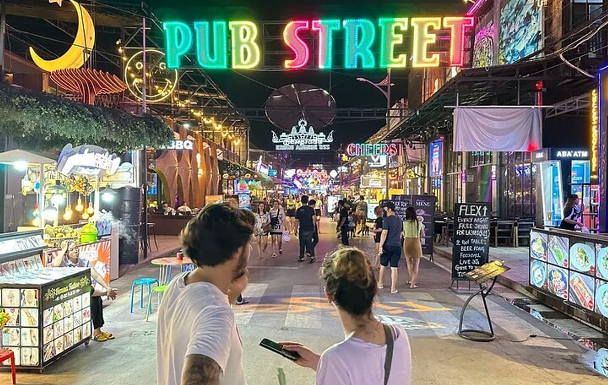 ( Free eSim) Night Market & pub street Night Life walking tour