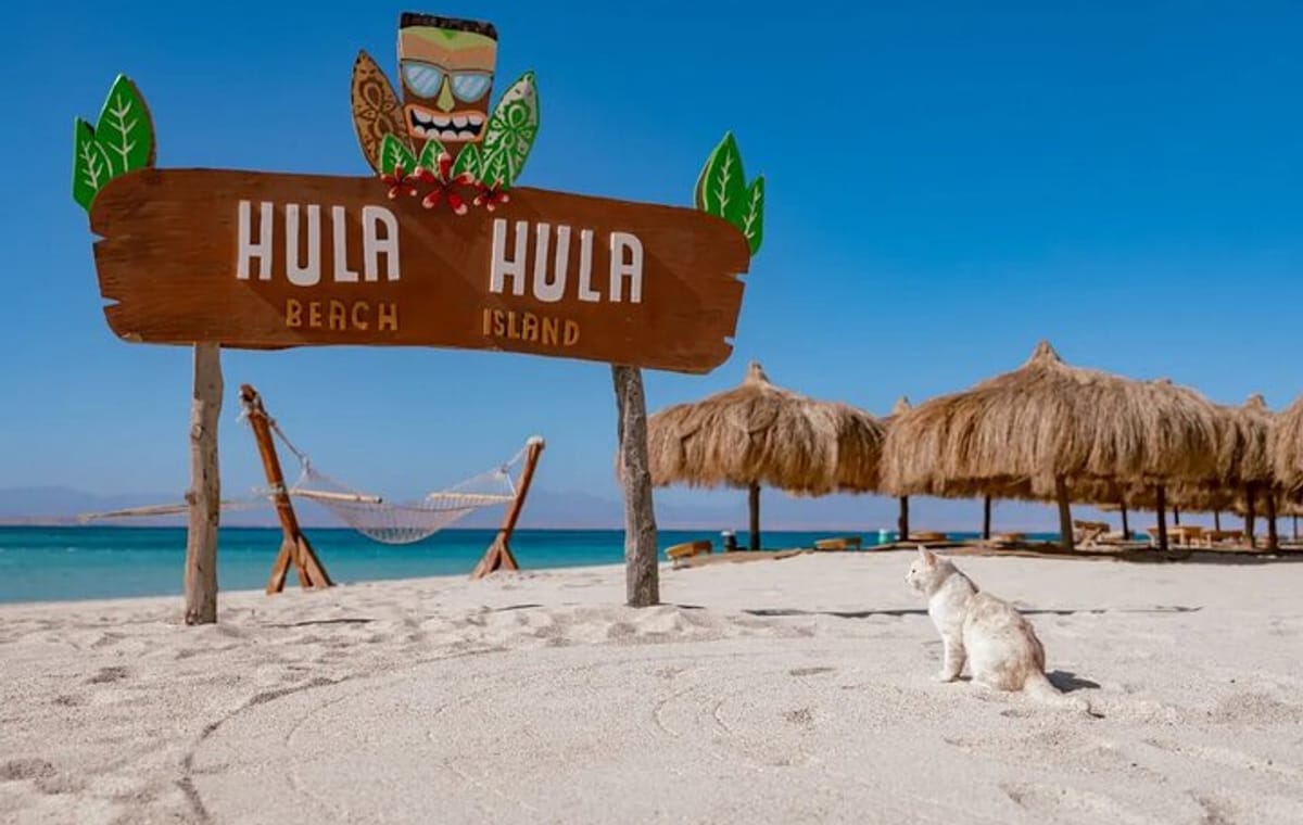 Hula Hula Paradise Island Sea Trip with Intro Diving – Hurghada
